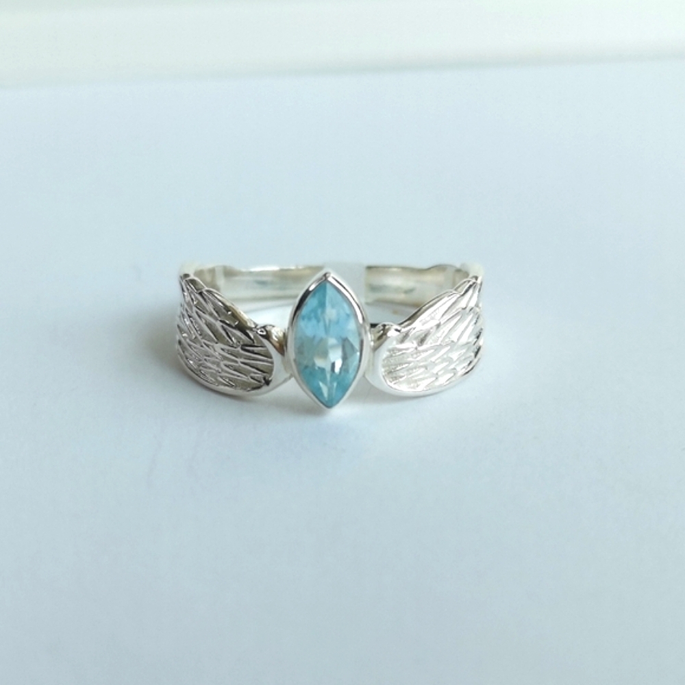 Sky Blue Topaz Sterling Silver Ring Size 9